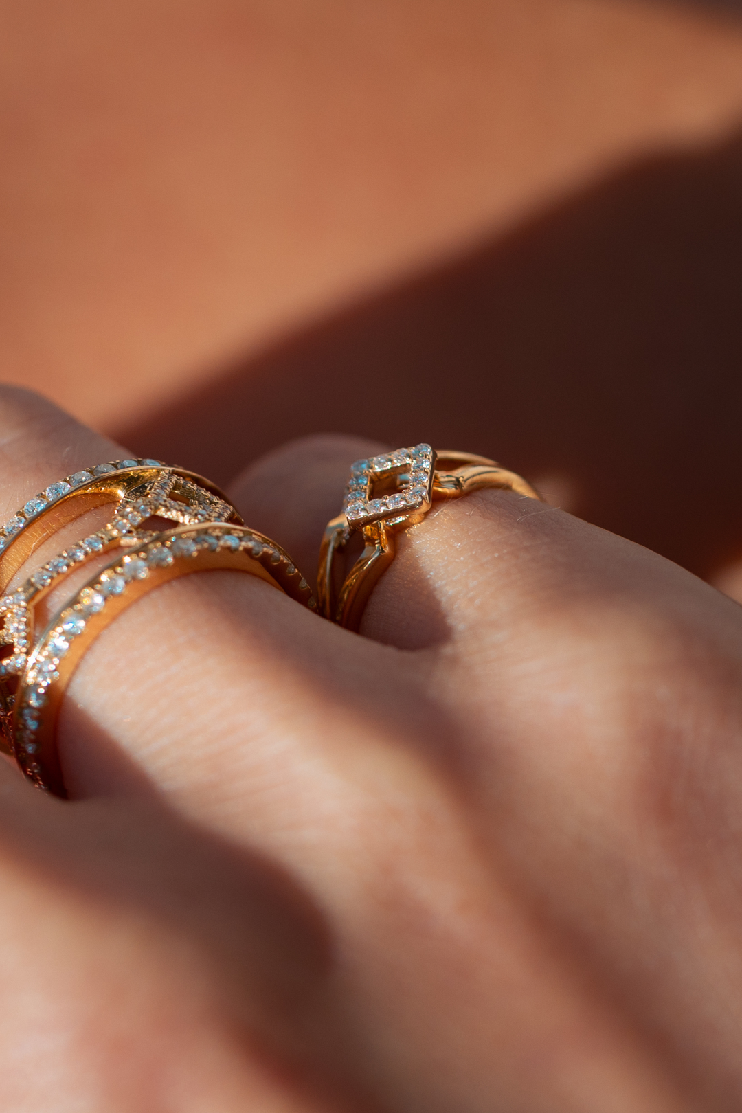 Cube Mirage Icon Pinky Ring Pavée 18K Yellow Gold