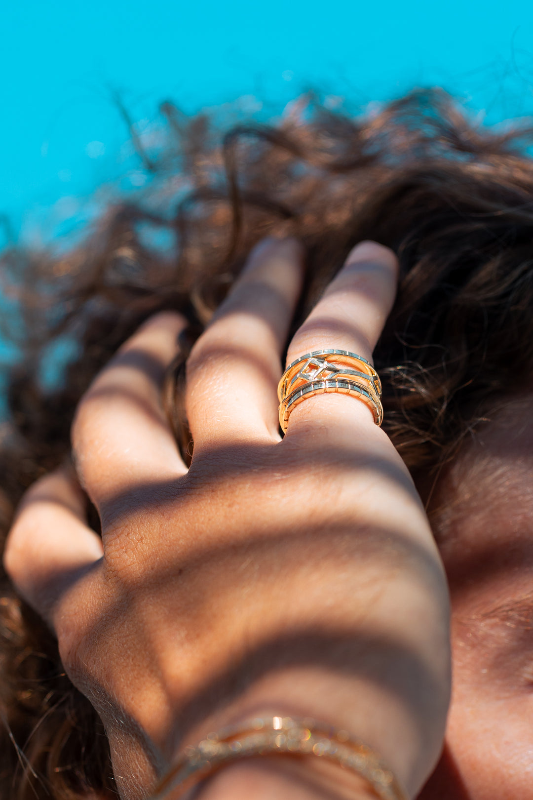 Cube Mirage Eternal Ring Accent 18K Yellow Gold