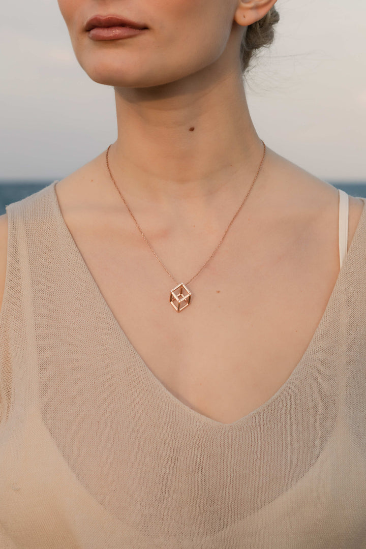 Cube Mirage Icon Pendant Necklace - Accent (18k Rose Gold)