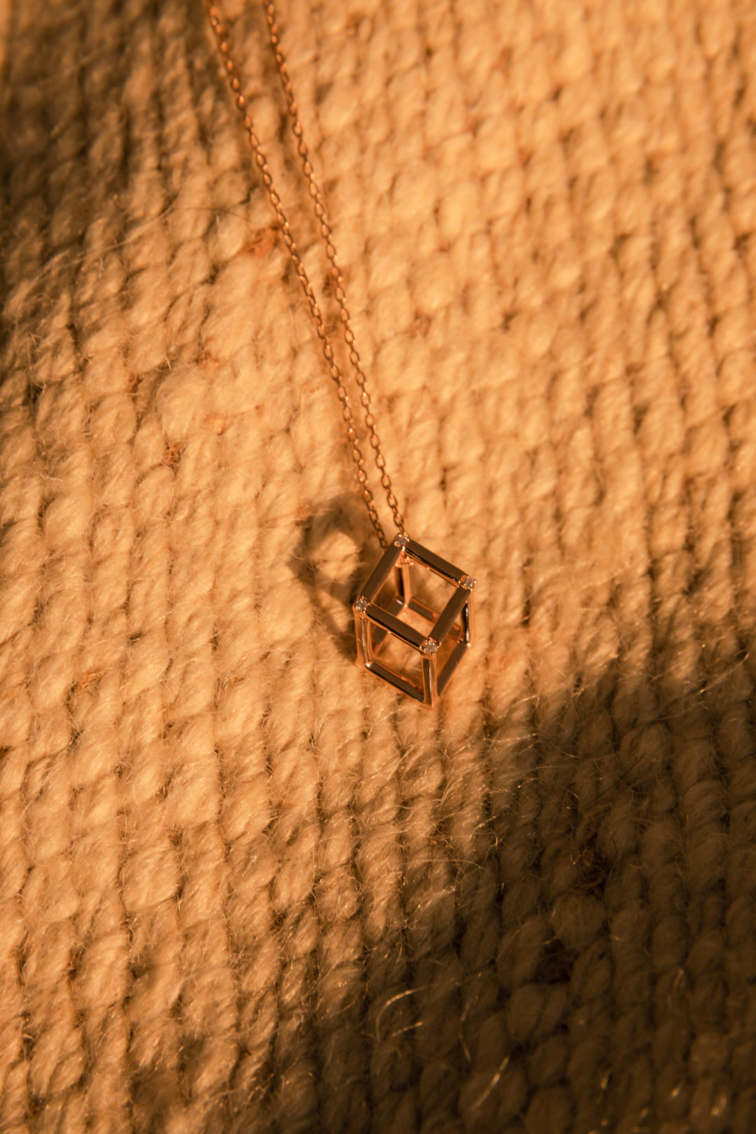 Cube Mirage Icon Pendant Necklace - Accent (18k Yellow Gold)