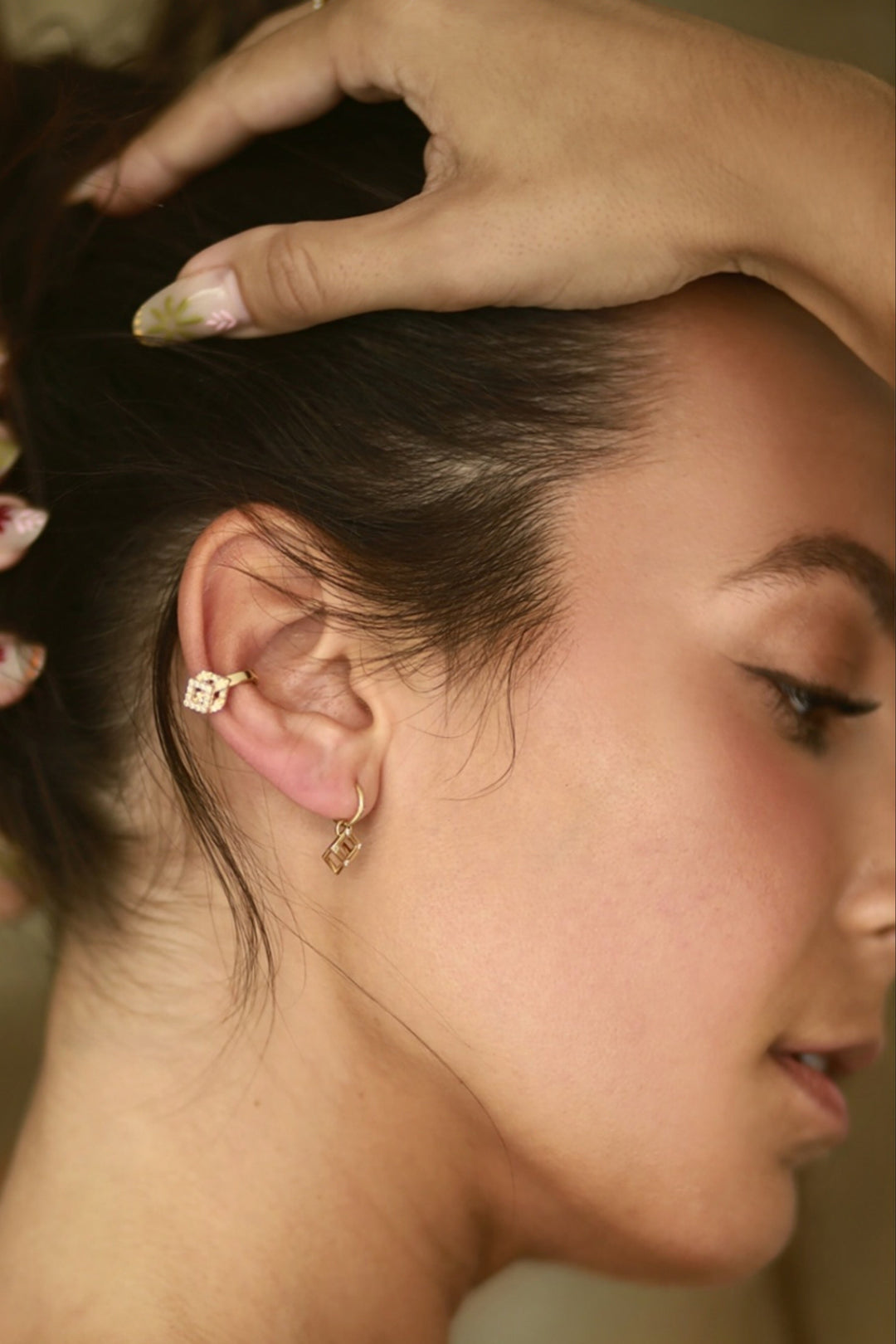 Cube Mirage Icon Earcuff Pavée 18K Yellow Gold